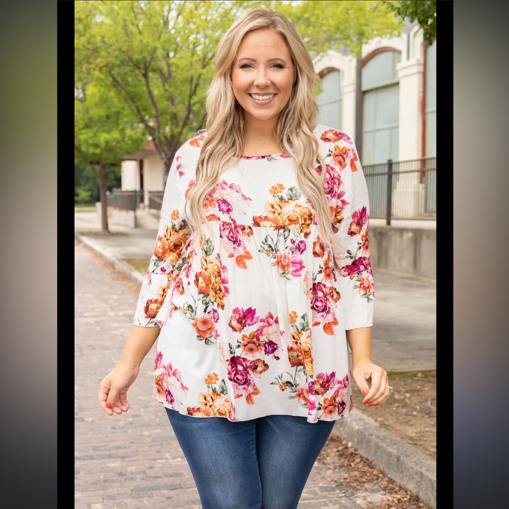 NEW! Chic Soul Floral Print Women's Top.‎ Size 1X.